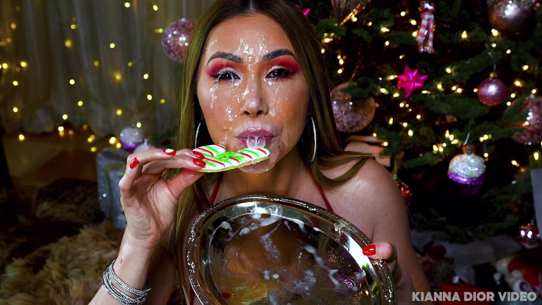 DarkkoTV: Kianna dior mrs claus xmas Cumslut menampilkan Jonni Darkko