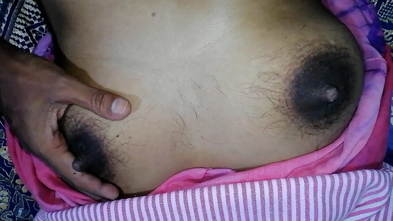 Sweety In Bed: Indická desi dívka domácí po šukání