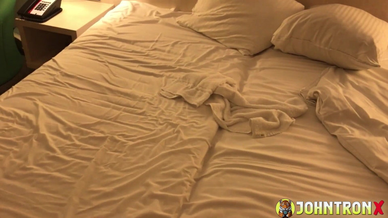 John Tron X: Johntronx - มุมมองคนเย็ด ดิบกับสาวสุดฮอตในปราก
