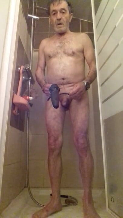 Charlotin: Gay man plays with a sex toy