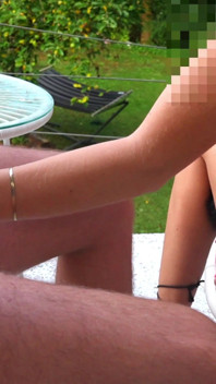 Balkong Sandal Skojobb: Långa Tånaglar Dinglar &pumpar Dig Över Kanten!