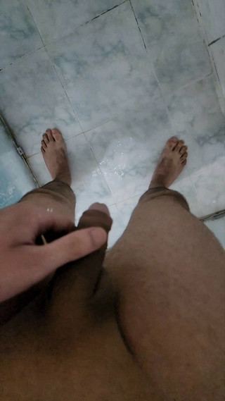 Lkdick8: İşeme videosu bölüm 2.