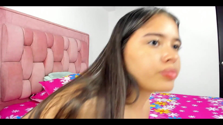 GymBabeXXX: Innocent Teen Stepdaughter Fuck Dildo in Pussy and Ass