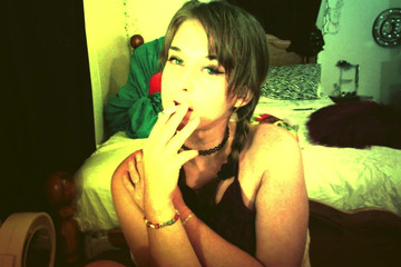 Alli Anderson: Rauchen und chillen