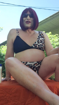 Sonnenbaden Im Garten!
