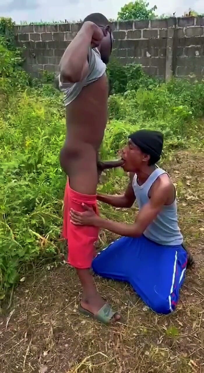 BLACKSHOOTERR: Outside the Fence Fucking Abd Sucking Him...