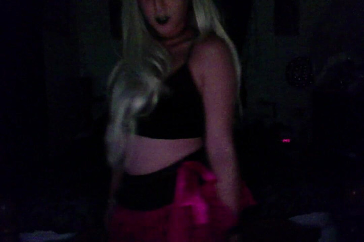 Dancing Being a Psycho (Alli Anderson) Dancing Being a Psycho (Alli Anderson)