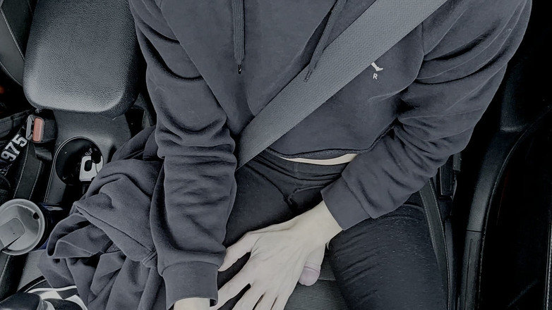 Filomena: Sexyfilomena si masturba mentre guida la sua auto