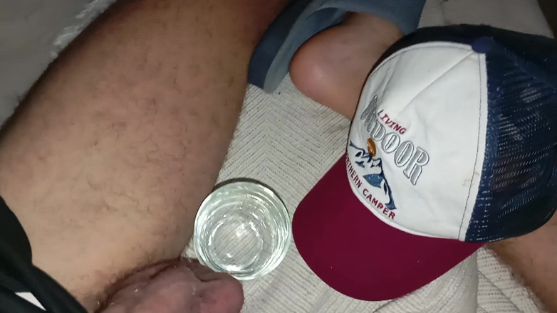 Elvissc: The Rich Big Cock Fucked the Glass Hard and the...