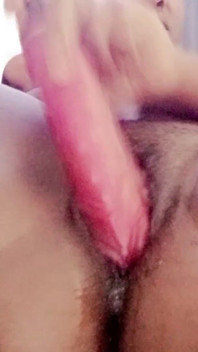 Maroon dildo in mijn roodgloeiende kut en kont