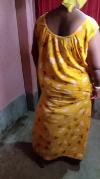 Nude Dance Moment