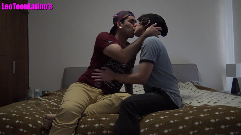 LeoTeenLatinos: Jackal milk
