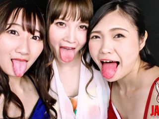 Japan Fetish Fusion: Лесбийское божественное трио: чувственная встреча Кохару, Нанока и Мисаки (часть 1-2)