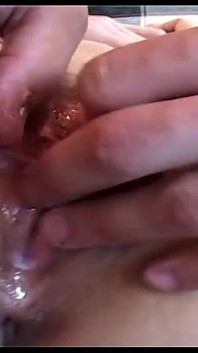 Flickor fingrar