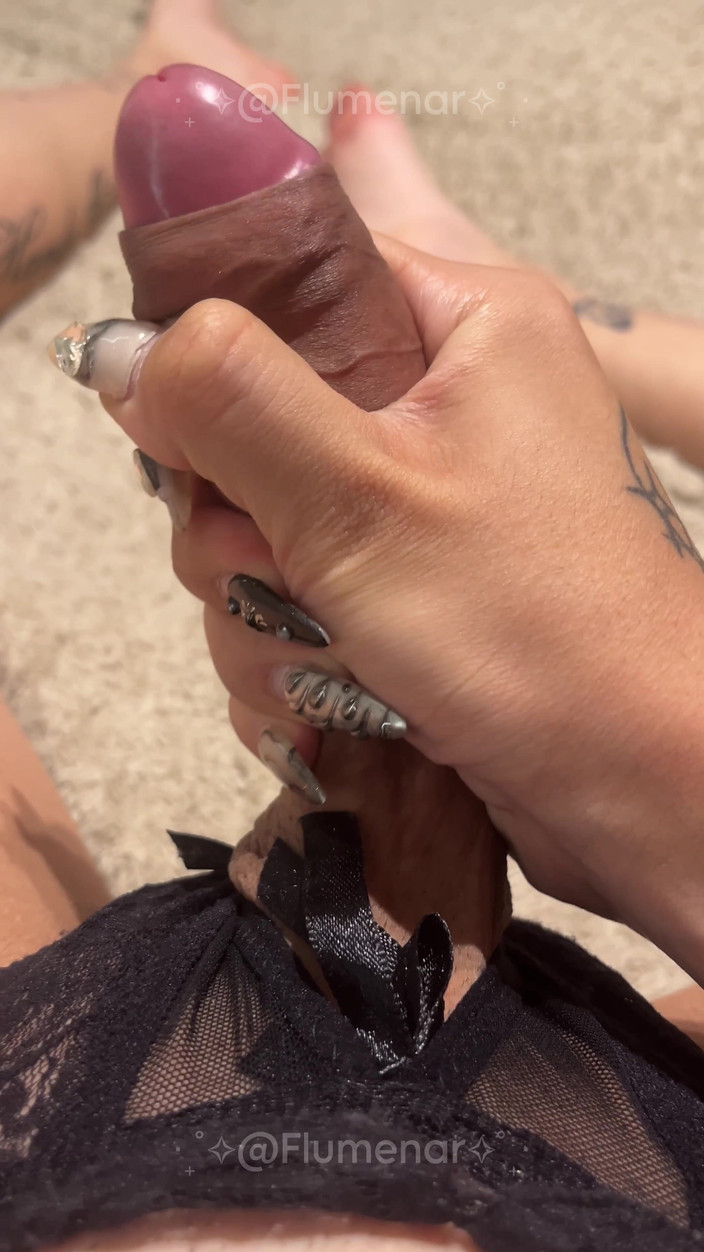 Flumenar: ホットなトランスガールビデオ通話浮気