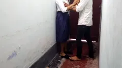 Real College Girl First Time Sex Video Leaked by Her Boyfriend