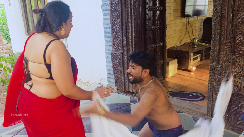 Kamasutra61: Indyjska seksowna Bhabhi zdradziła męża i została ostro wyruchana przez...