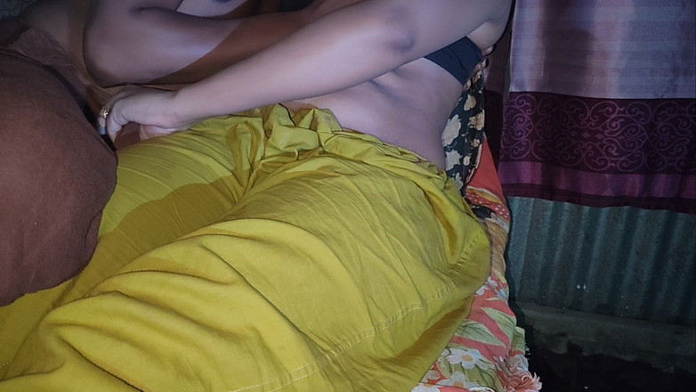 Rozi: Passionerat förspel &amp; djup koppling mellan ett kärleksfullt par