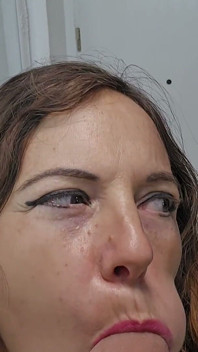 Orální sex se slinami po posilovně
