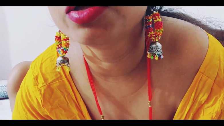 Desi Club House: भारतीय भाभी गंदी बात में अपने देवर के साथ शरारती सेक्स करती है