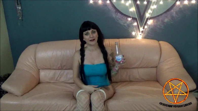 Goddess Vivian Leigh: Burping bimbo bubbels pov