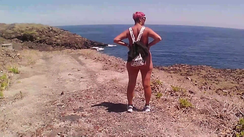 bekycarril: Couple Is Hiking Naked Near the Coast