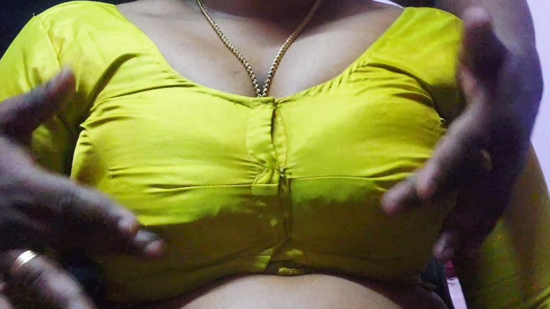 Desi Mohini: Hàng xóm cay kajal bhabhi làm tình mạnh bạo.