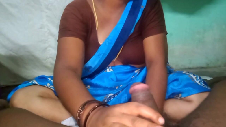 Priyanka314: Bini rumah desi India memberikan blowjob yang bagus
