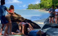 Lost in paradise - beccato a scopare su una spiaggia solitaria
