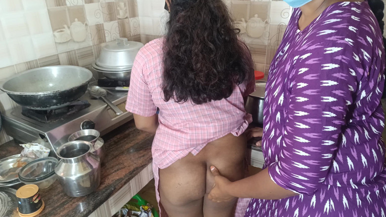 Palani69: Tamil lesbienne