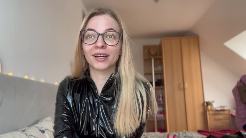 Goddess BellaRae: Why Every Man Should Wear a Chastity Device