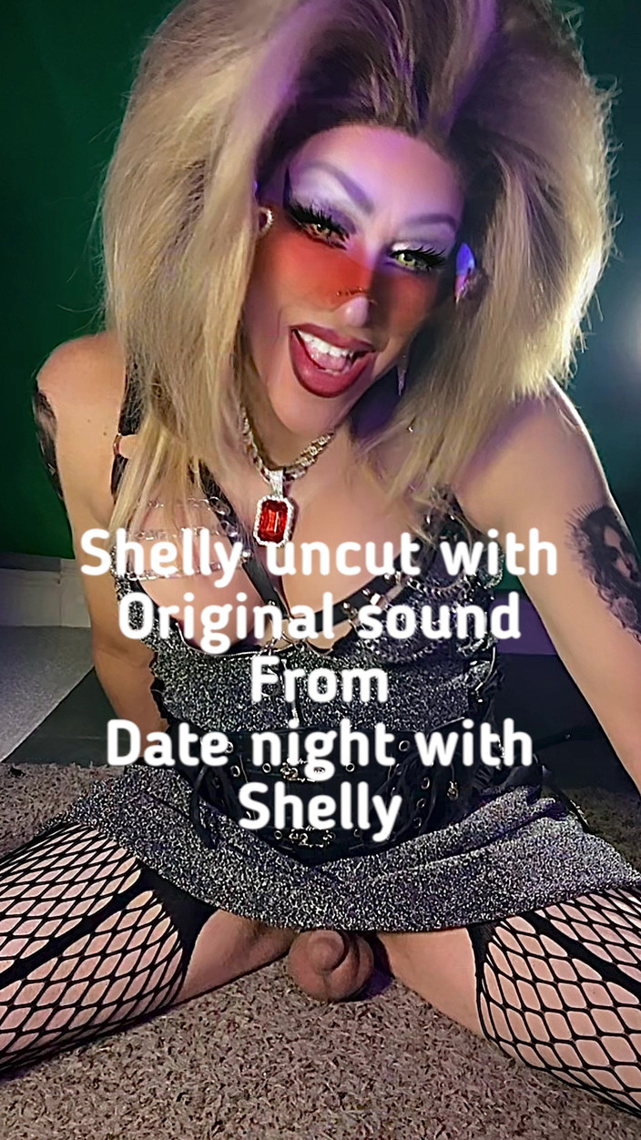 Shelly Robertss: Appuntamento notturno con Shelly non tagliato