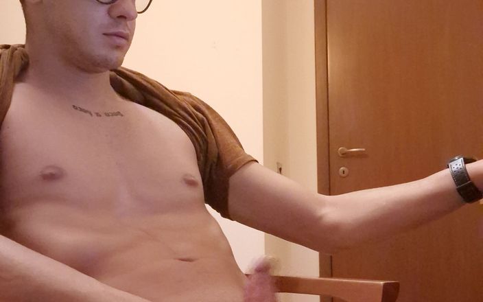 Fitguywithbigdick: Hard klaarkomen 11