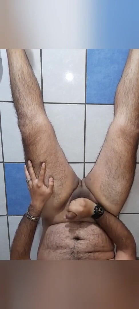 Davidandrexxx: Cumming in my chest