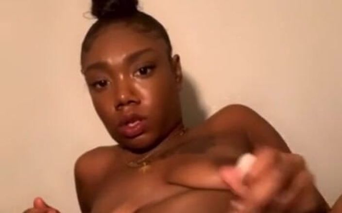SunnyDelight304: Je ne pouvais pas dire non à squirter sur Ft