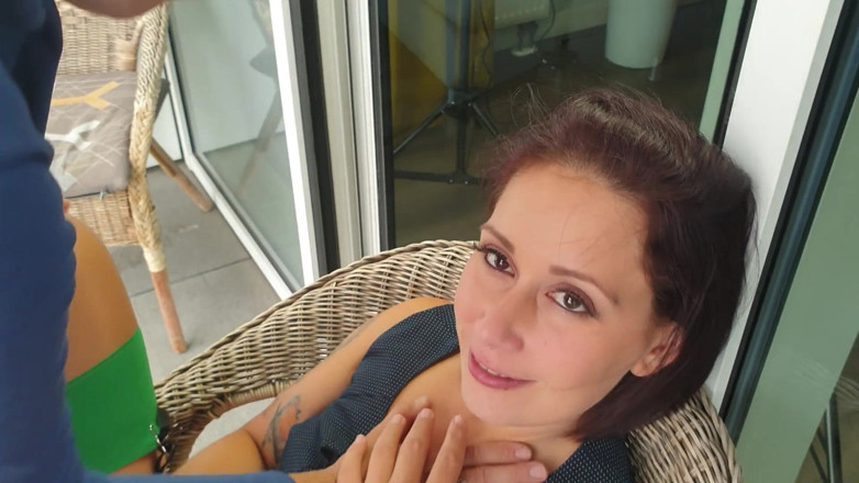 Wanilianna: Delicii lesbiene în ciorapi