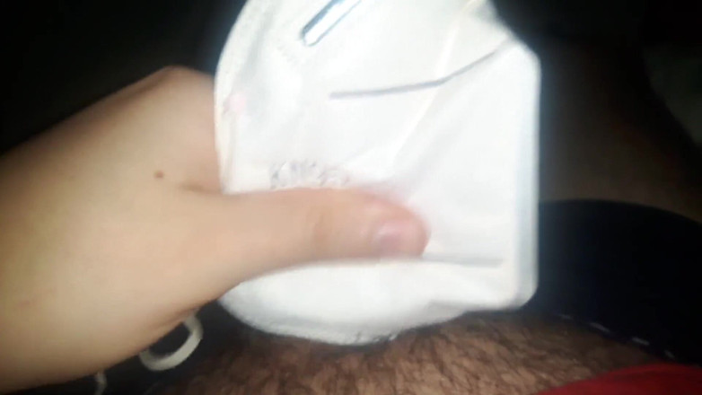 Lo Zborro: Ahoj, stříkám na tvou masku (italská JOI pro dívky)