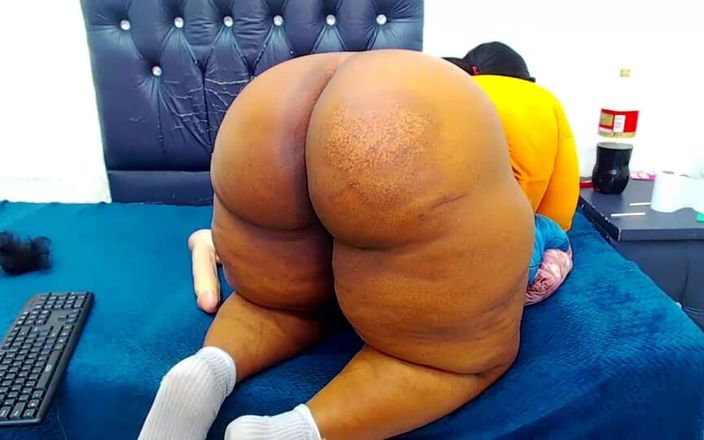 Big black clapping booties: Jack off to My Monstrous BBW Ass, Episode 1042