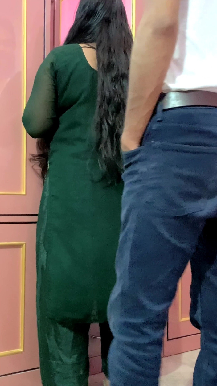 Sheikh Khan: Desi Girl Getting Beautiful Pussy Fucked