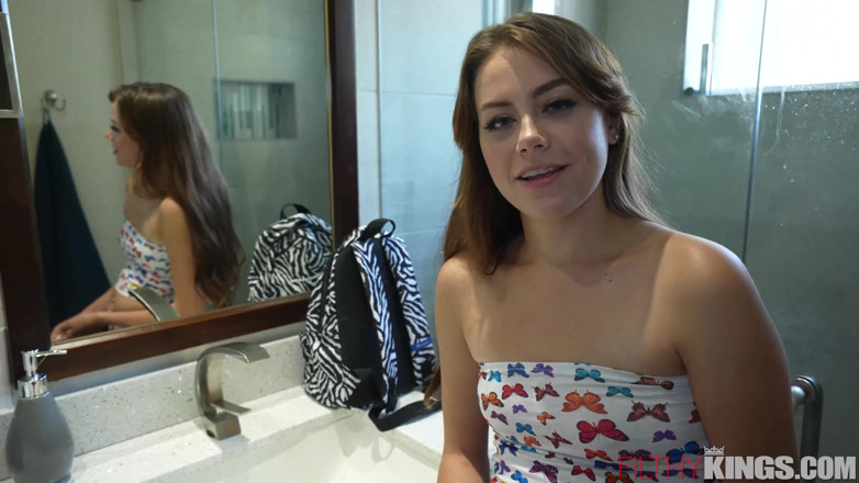 Filthy Kings: Selena Spreads Open