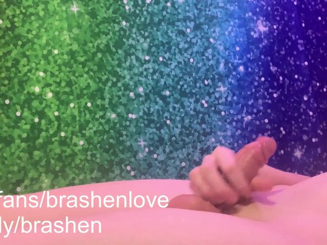 18 Year Old Teen Cute Redhead Jerkoff Huge Cumshot (Brashen)