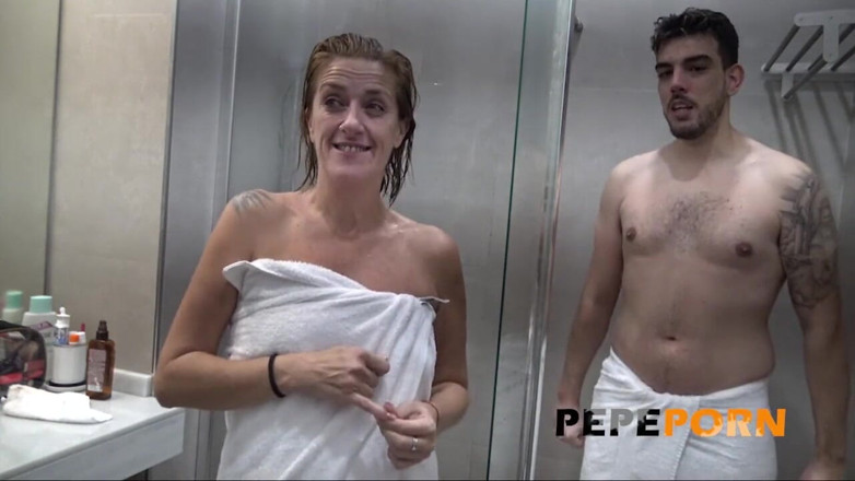 PepePorn: Stříkací festival s nadrženou Veronikou a její poprvé v pornu