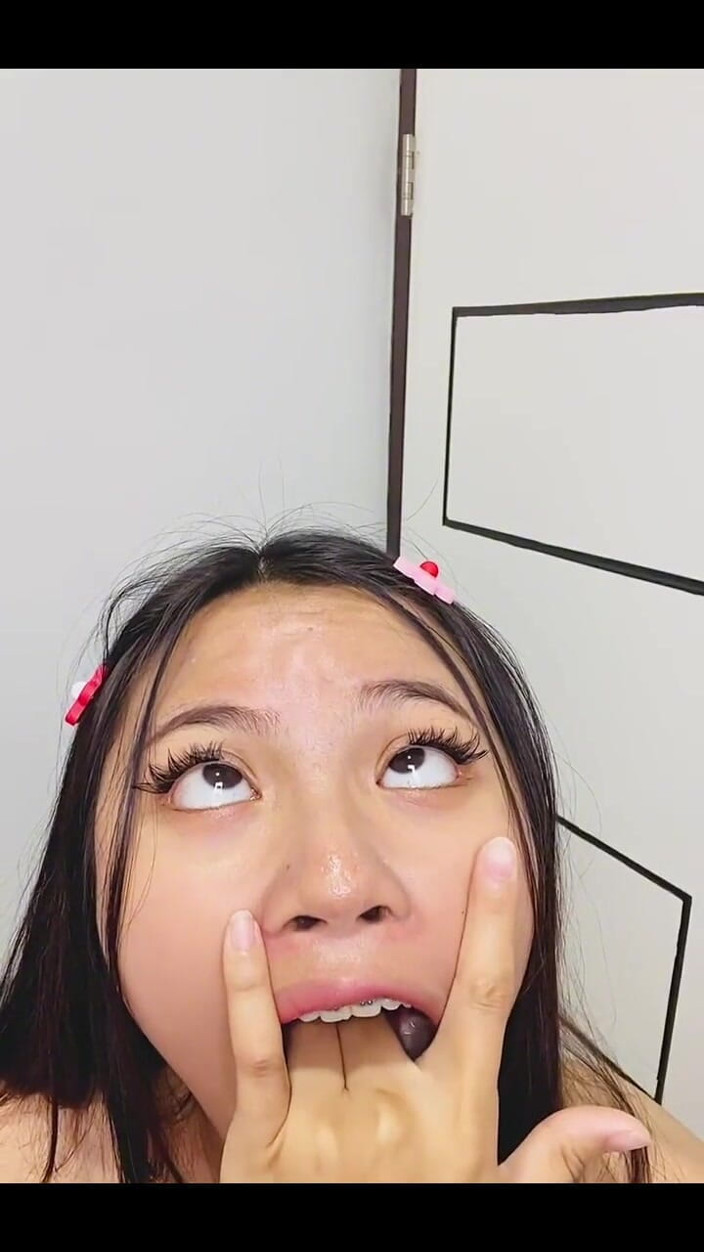 Cherrryblisss: Cute Girl
