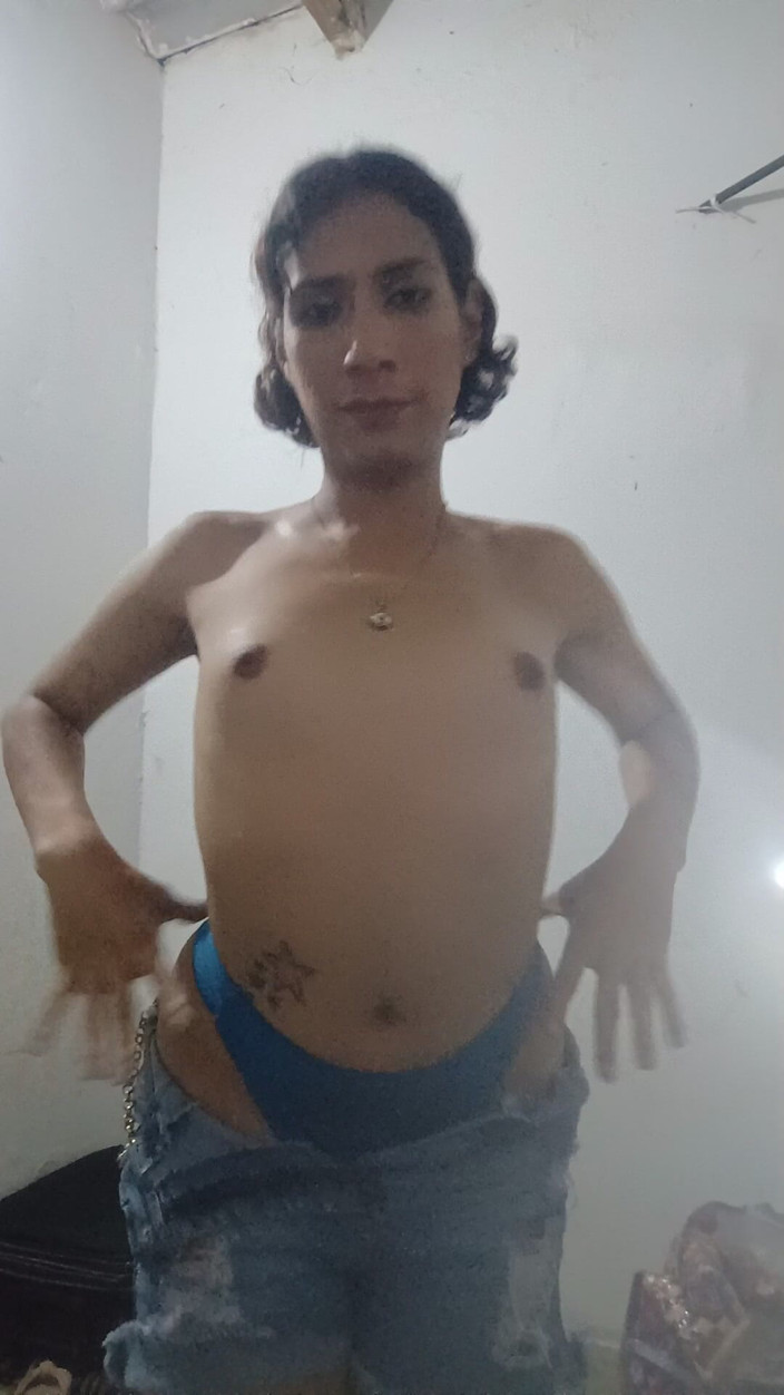 Femboy from Colombia: Bu Sabah Ve Tekrar Ty İçin Danslar