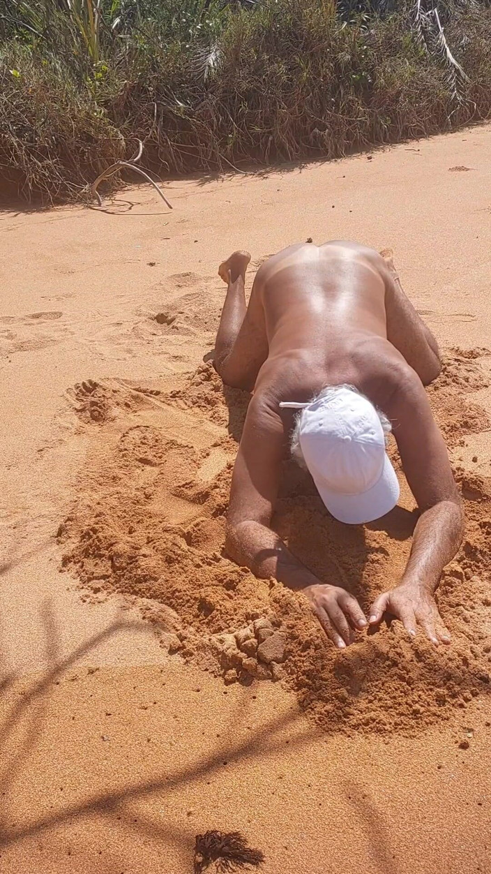 Ladysilvas: Ladysilva Naked on the Beach Come Fuck My Hot Tanned...