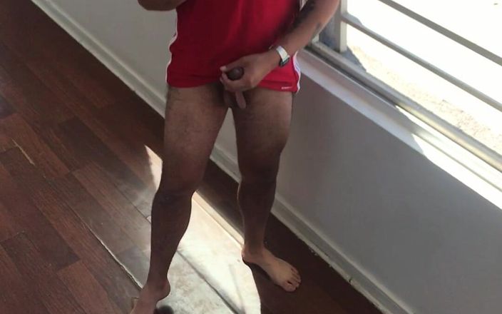 Hardnoisex: Jurulatih bola sepak miang ditangkap melancap di sebelah tingkap atas...