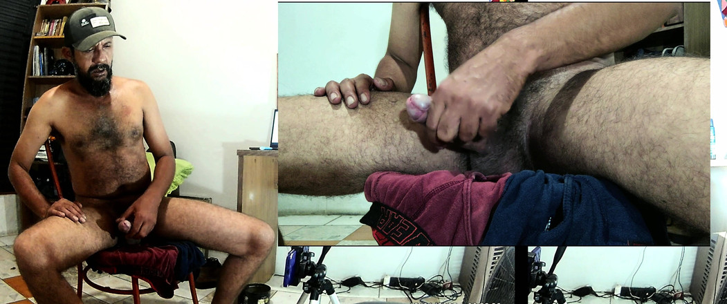 Stink HairyMale: Blu vs biancheria intima rossa