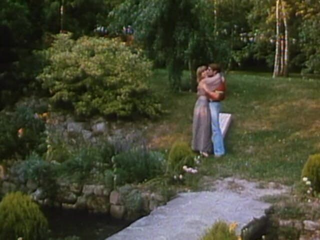 European Classics: 场景 4:“secrétaire sans culotte” (1979) - 经典的 xxx 剪辑