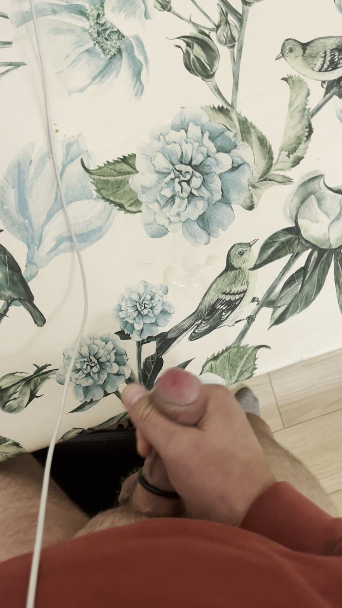 Young cum: 부엌에서 자위하고 클로즈업