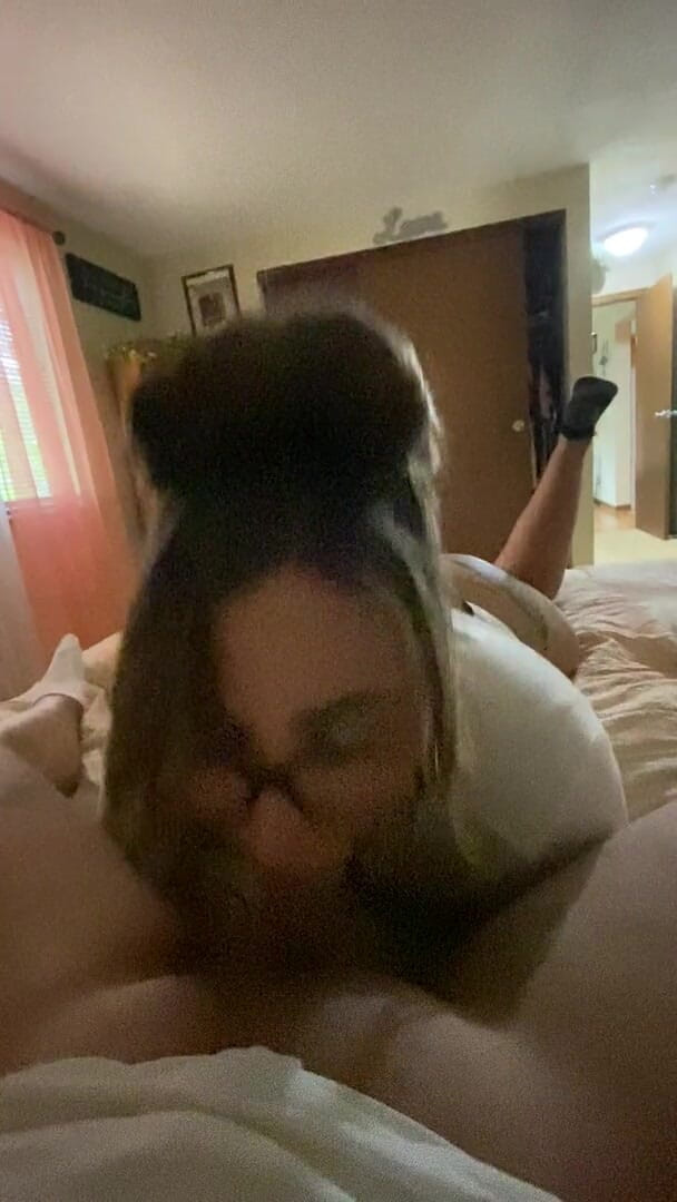 MzKiTTy91: Öğle yemeği molası oral seks